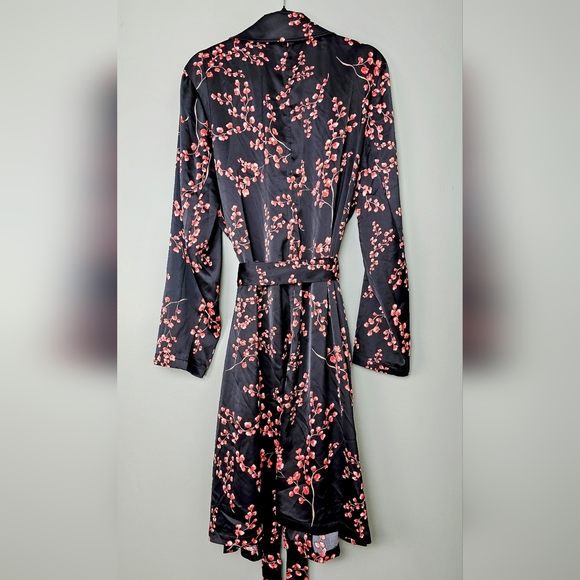 J Jason Wu Women's Woven Printed Lightweight Satin Floral Trench, Black Pink XL - Picture 5 of 9